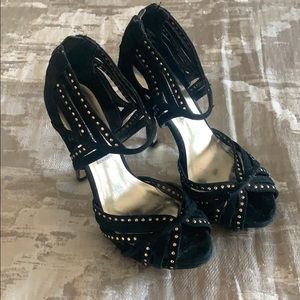 Steve Madden black and gold heels